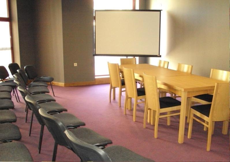 Universal Hotel Ντούπνιτσα Εξωτερικό φωτογραφία